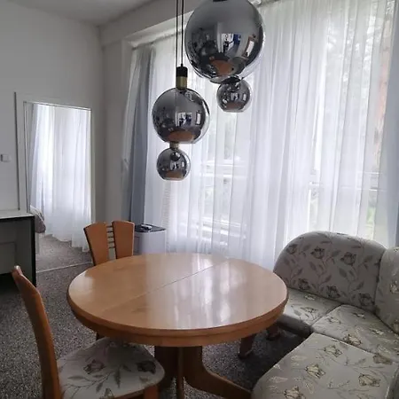 Apartman A7 U Jenicka V Chomutove Exterior photo